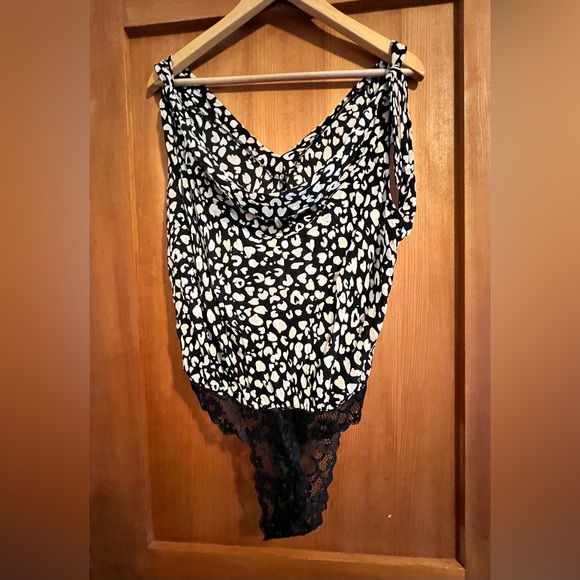 Free People Intimates Top - Picture 2 of 3